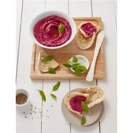 Houmous à la betterave rouge et au basilic thaï