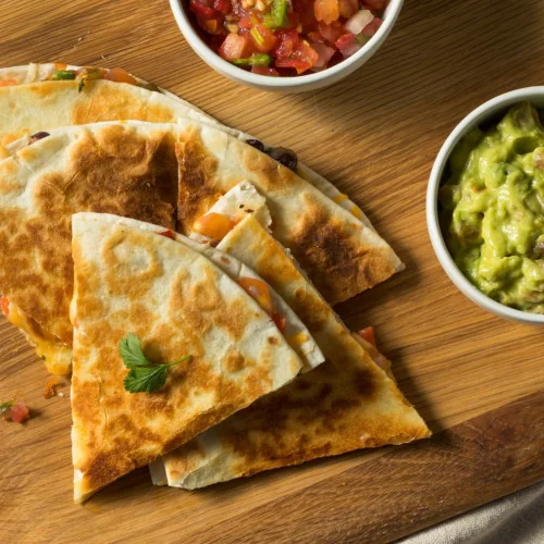 Quesadillas champignons-tomate, guacamole maison