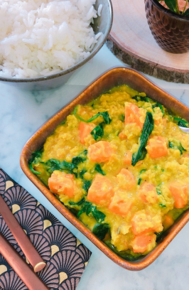Curry de lentilles corail et patates douces, riz