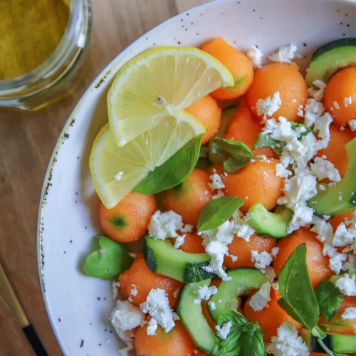 Salade fraîcheur melon-concombre-feta & Spaetzles poêlées