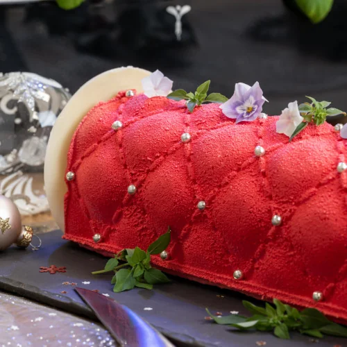 Strawberry-basil velvet log