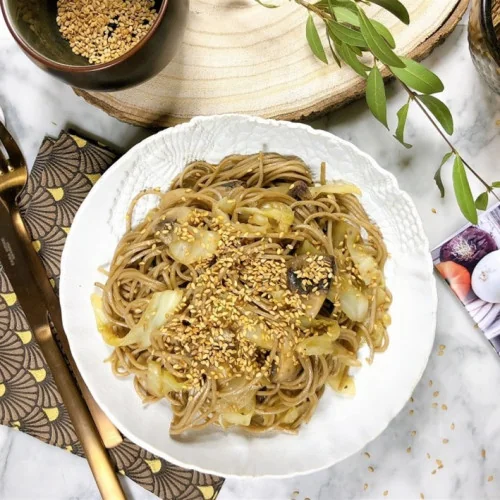 Recette facile de nouilles Soba aux champignons et chou doux